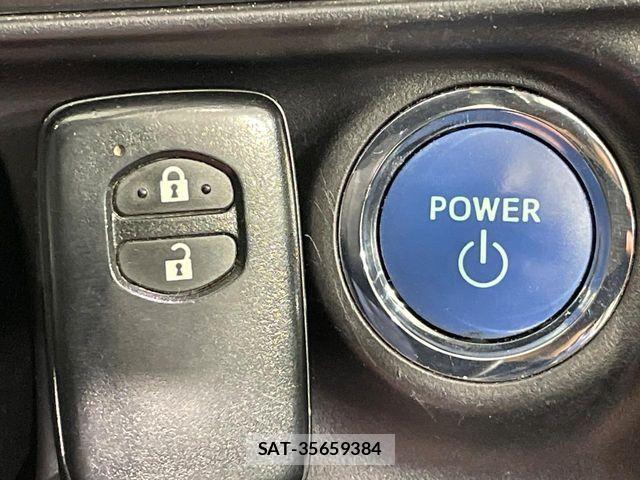 Toyota AQUA 2016-11 7271517-6