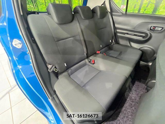 Toyota AQUA 2017-07 7271516-9