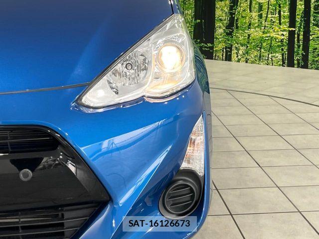 Toyota AQUA 2017-07 7271516-12
