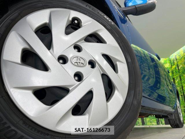 Toyota AQUA 2017-07 7271516-13