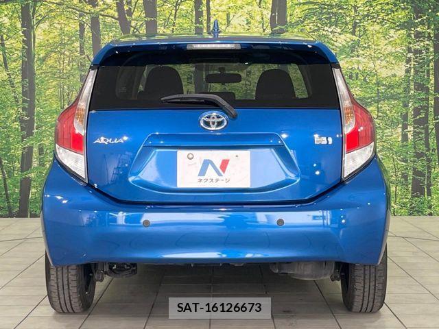 Toyota AQUA 2017-07 7271516-15