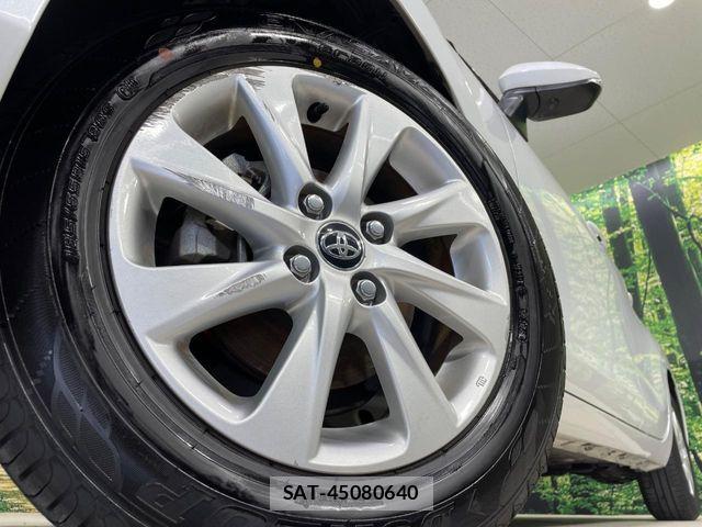 Toyota AQUA 2022-03 7271498-12
