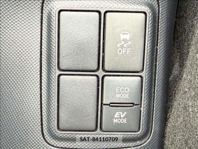 Toyota AQUA 2021-03 7271506-13