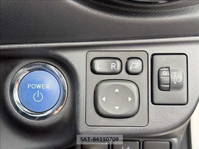 Toyota AQUA 2021-03 7271506-14