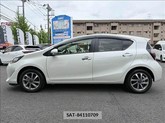 Toyota AQUA 2021-03 7271506-5