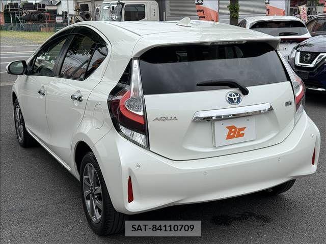 Toyota AQUA 2021-03 7271506-7