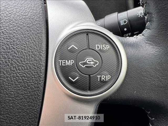 Toyota AQUA 2016-01 7271520-13