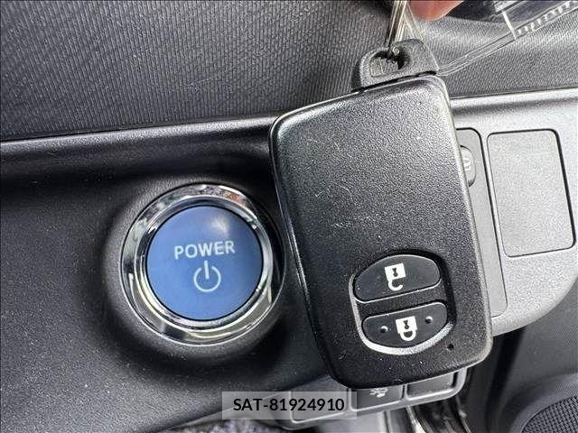 Toyota AQUA 2016-01 7271520-15