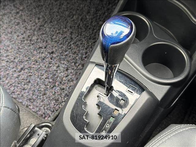 Toyota AQUA 2016-01 7271520-16