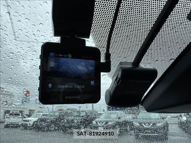 Toyota AQUA 2016-01 7271520-28