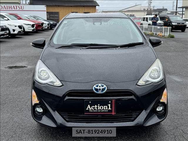 Toyota AQUA 2016-01 7271520-2