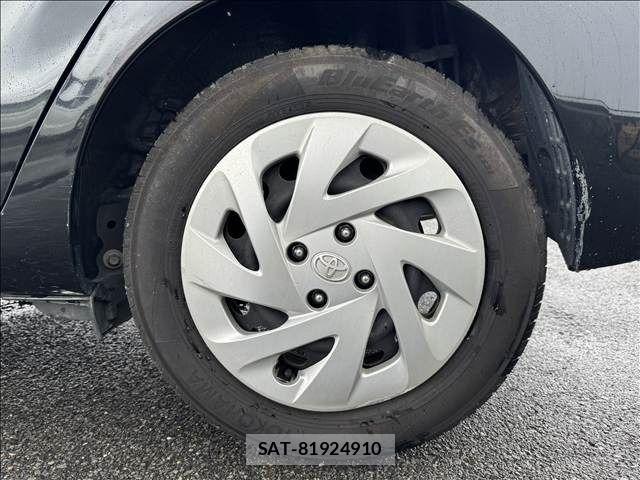Toyota AQUA 2016-01 7271520-7