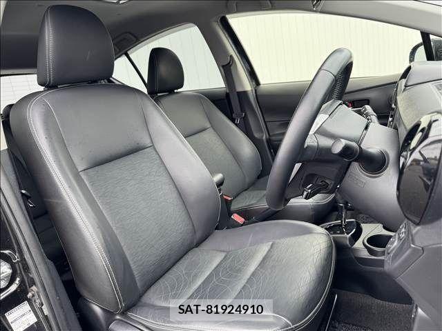 Toyota AQUA 2016-01 7271520-8