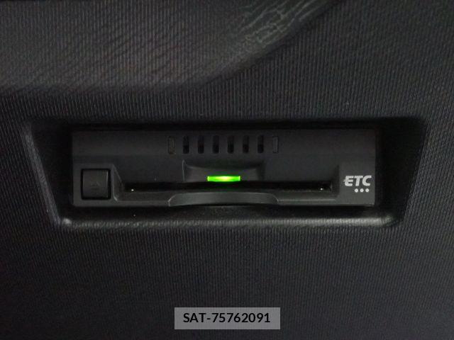 Toyota AQUA 2021-06 7271499-17