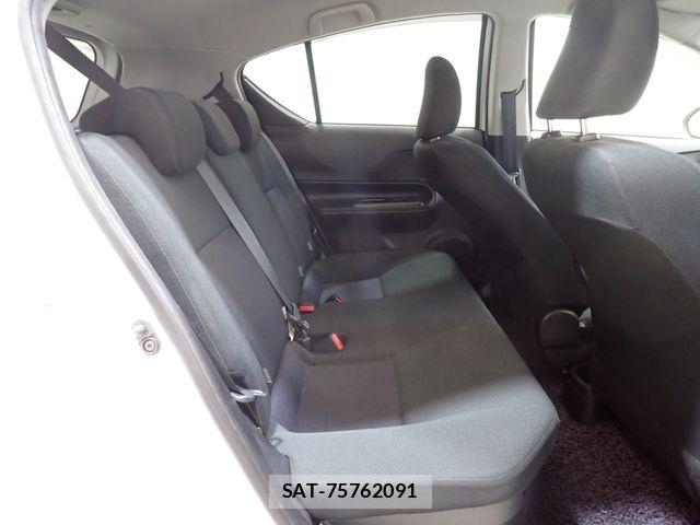Toyota AQUA 2021-06 7271499-21