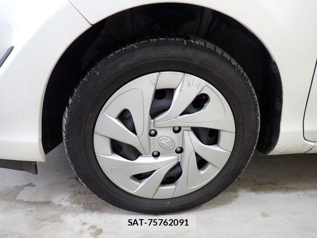 Toyota AQUA 2021-06 7271499-24
