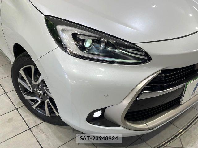 Toyota AQUA 2021-10 7271502-11