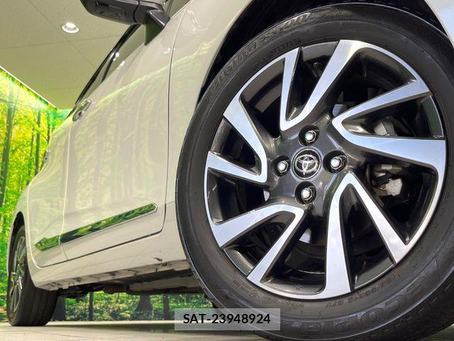 Toyota AQUA 2021-10 7271502-12