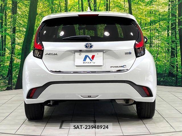 Toyota AQUA 2021-10 7271502-14