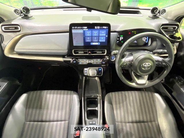 Toyota AQUA 2021-10 7271502-1