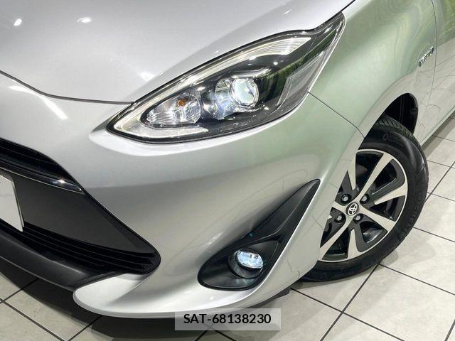 Toyota AQUA 2017-12 7271512-11