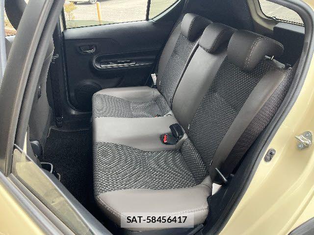 Toyota AQUA 2019-02 7271507-12