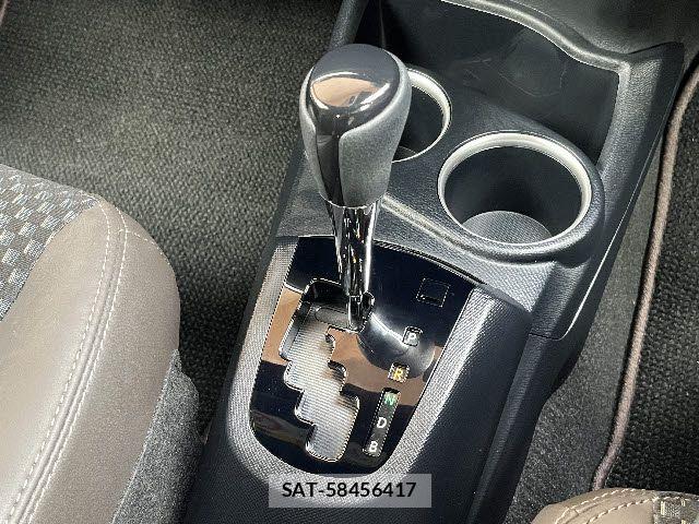 Toyota AQUA 2019-02 7271507-19