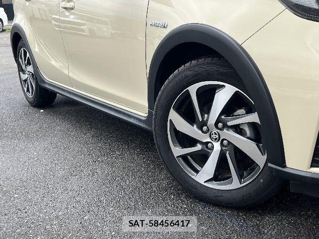 Toyota AQUA 2019-02 7271507-26