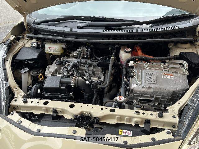 Toyota AQUA 2019-02 7271507-27