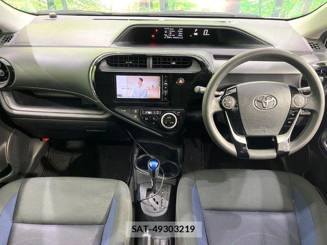 Toyota AQUA 2020-07 7271511-1