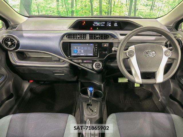 Toyota AQUA 2015-10 7271521-1
