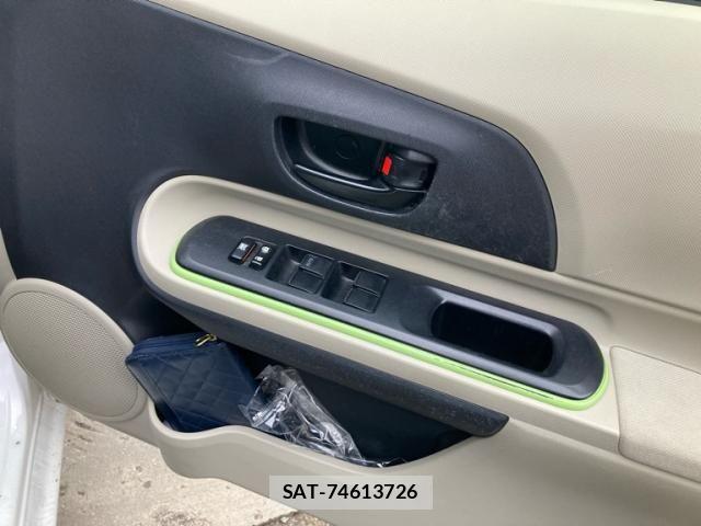 Toyota AQUA 2012-10 7271531-22