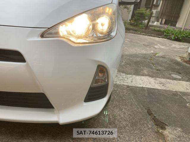 Toyota AQUA 2012-10 7271531-4