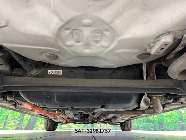 Toyota AQUA 2013-03 7271519-18