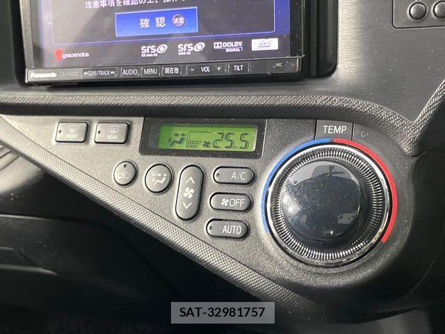 Toyota AQUA 2013-03 7271519-6