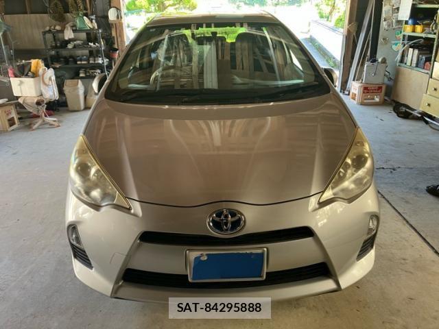 Toyota AQUA 2012-05 7271525-0