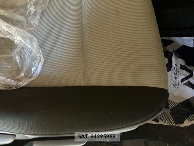 Toyota AQUA 2012-05 7271525-14