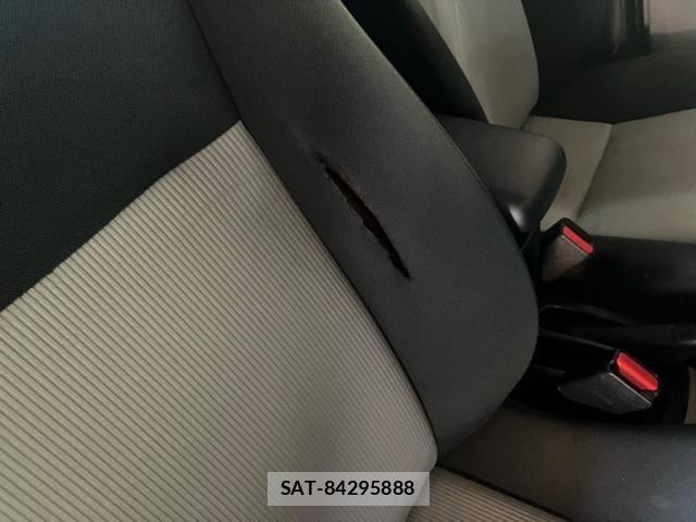 Toyota AQUA 2012-05 7271525-21