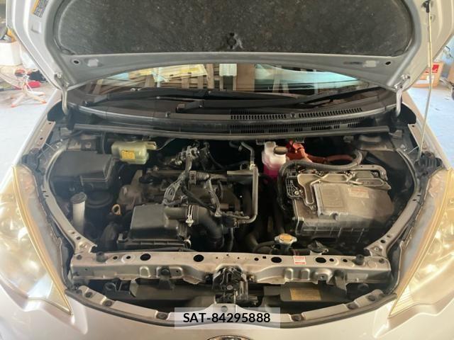 Toyota AQUA 2012-05 7271525-24