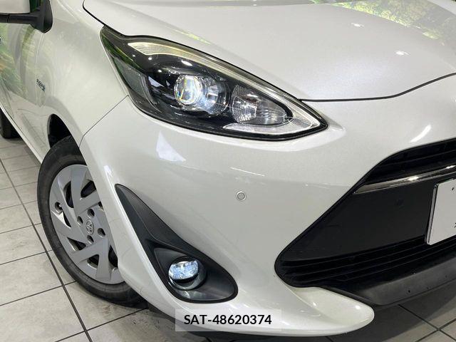 Toyota AQUA 2019-02 7271510-11