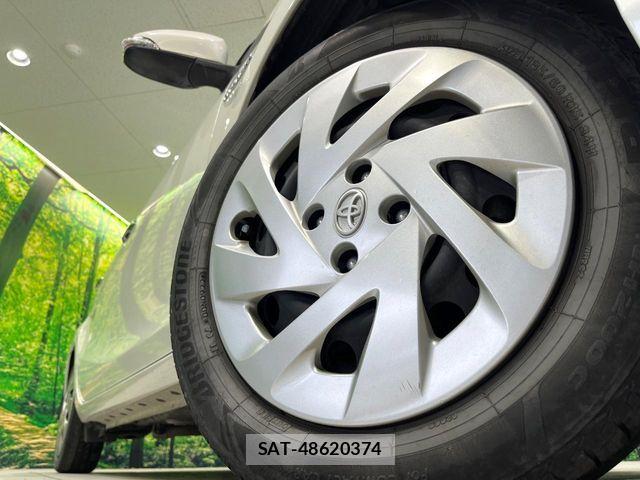 Toyota AQUA 2019-02 7271510-12