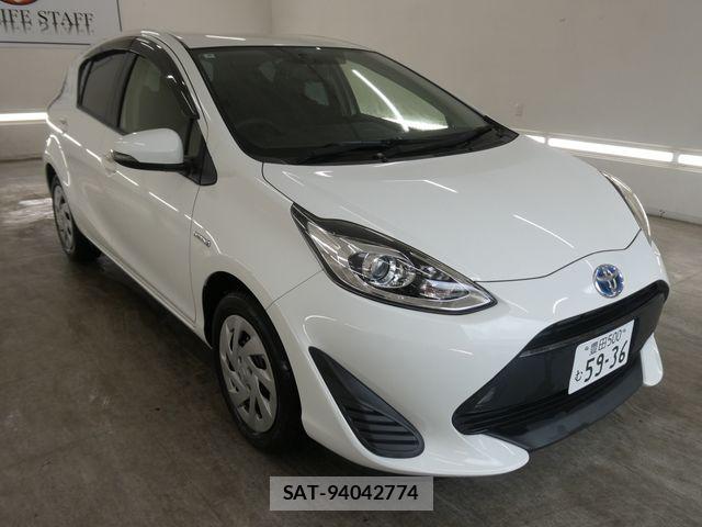 Toyota AQUA 2019-03 7325636-0