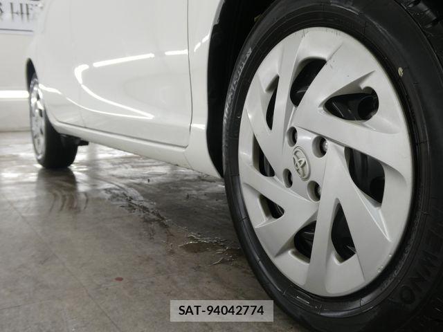 Toyota AQUA 2019-03 7325636-10