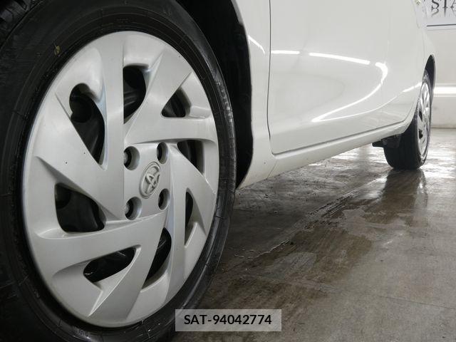 Toyota AQUA 2019-03 7325636-11