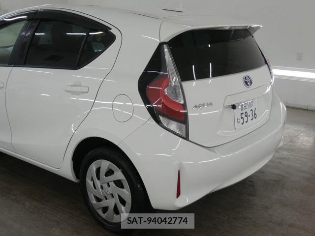 Toyota AQUA 2019-03 7325636-13