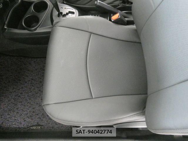 Toyota AQUA 2019-03 7325636-20