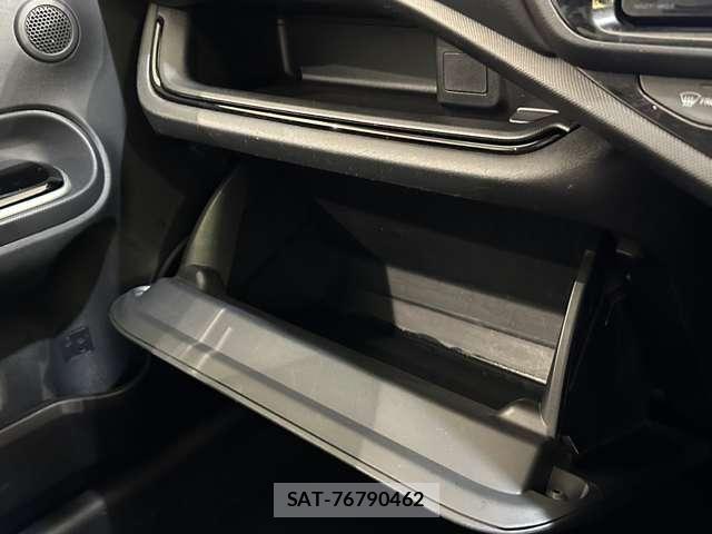Toyota AQUA 2015-01 7325643-24