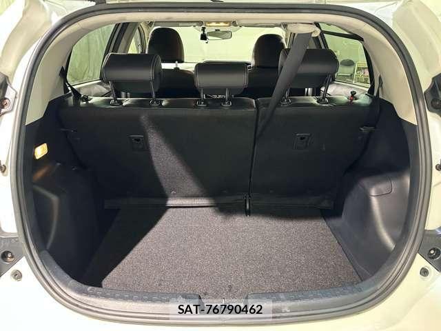 Toyota AQUA 2015-01 7325643-26