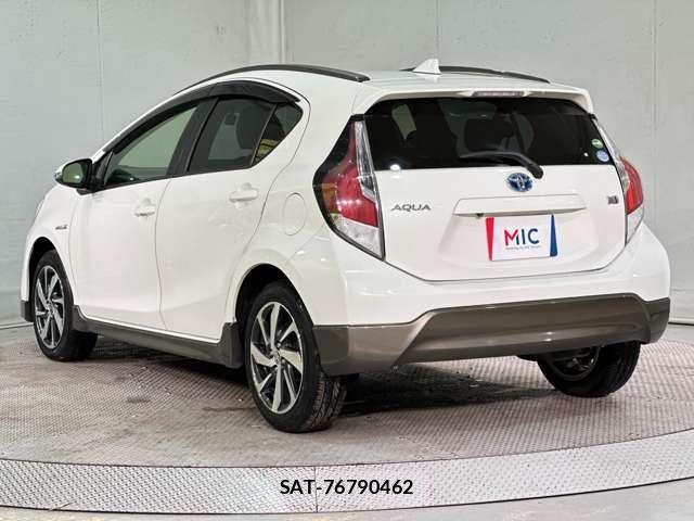 Toyota AQUA 2015-01 7325643-6