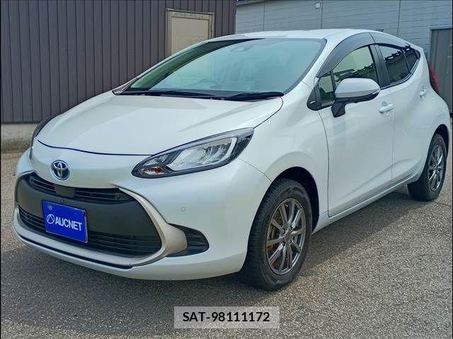 Toyota AQUA 2021-10 7325621-0